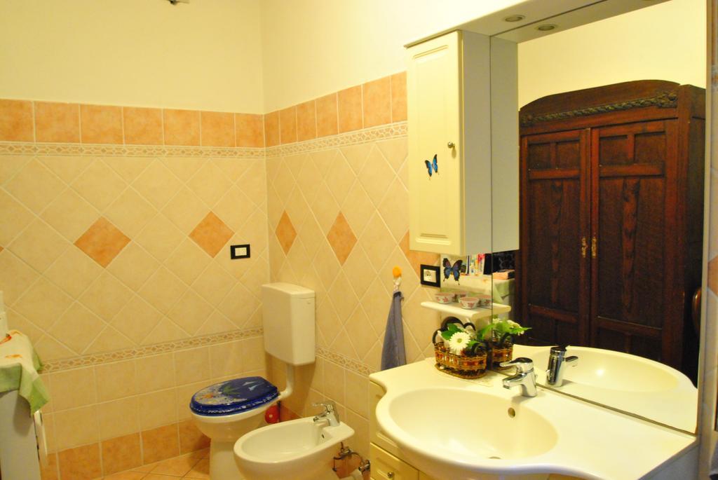 مبيت وإفطار Magliolo Casa Vacanze L'Agrifoglio الغرفة الصورة