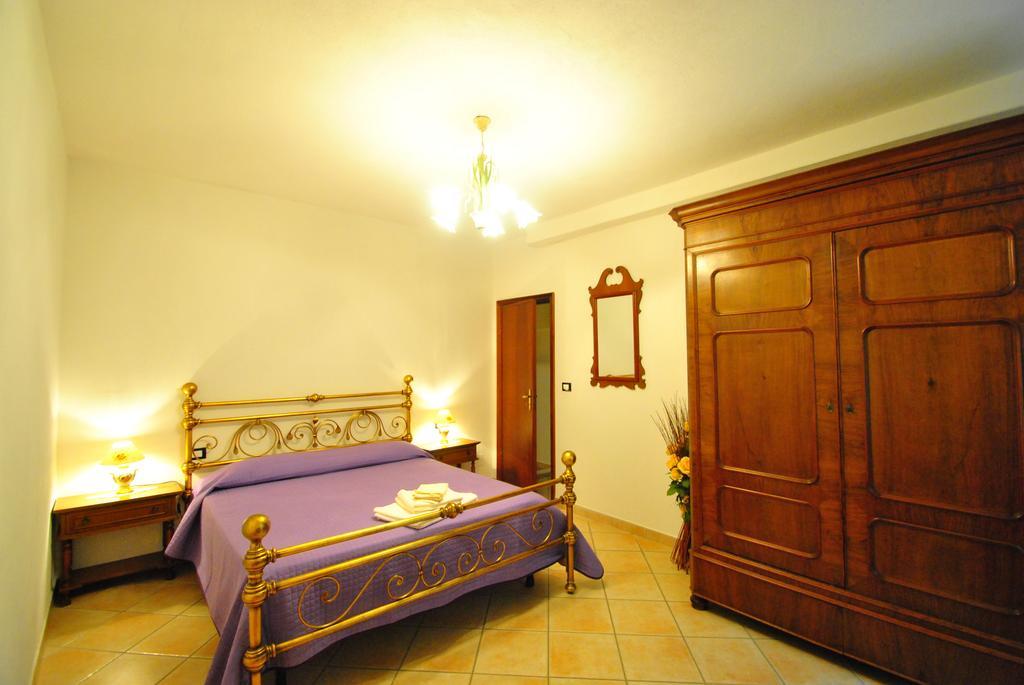 مبيت وإفطار Magliolo Casa Vacanze L'Agrifoglio الغرفة الصورة